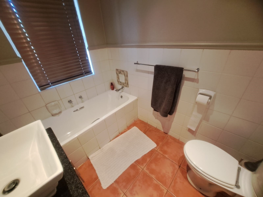 3 Bedroom Property for Sale in Waterval East North West